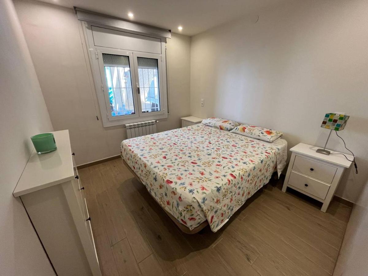 Apartamento En La Playa. Free Parking. Free Wifi L' Escala 외부 사진
