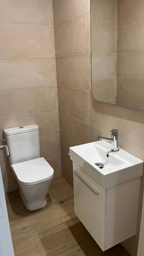 Apartamento En La Playa. Free Parking. Free Wifi L' Escala 외부 사진
